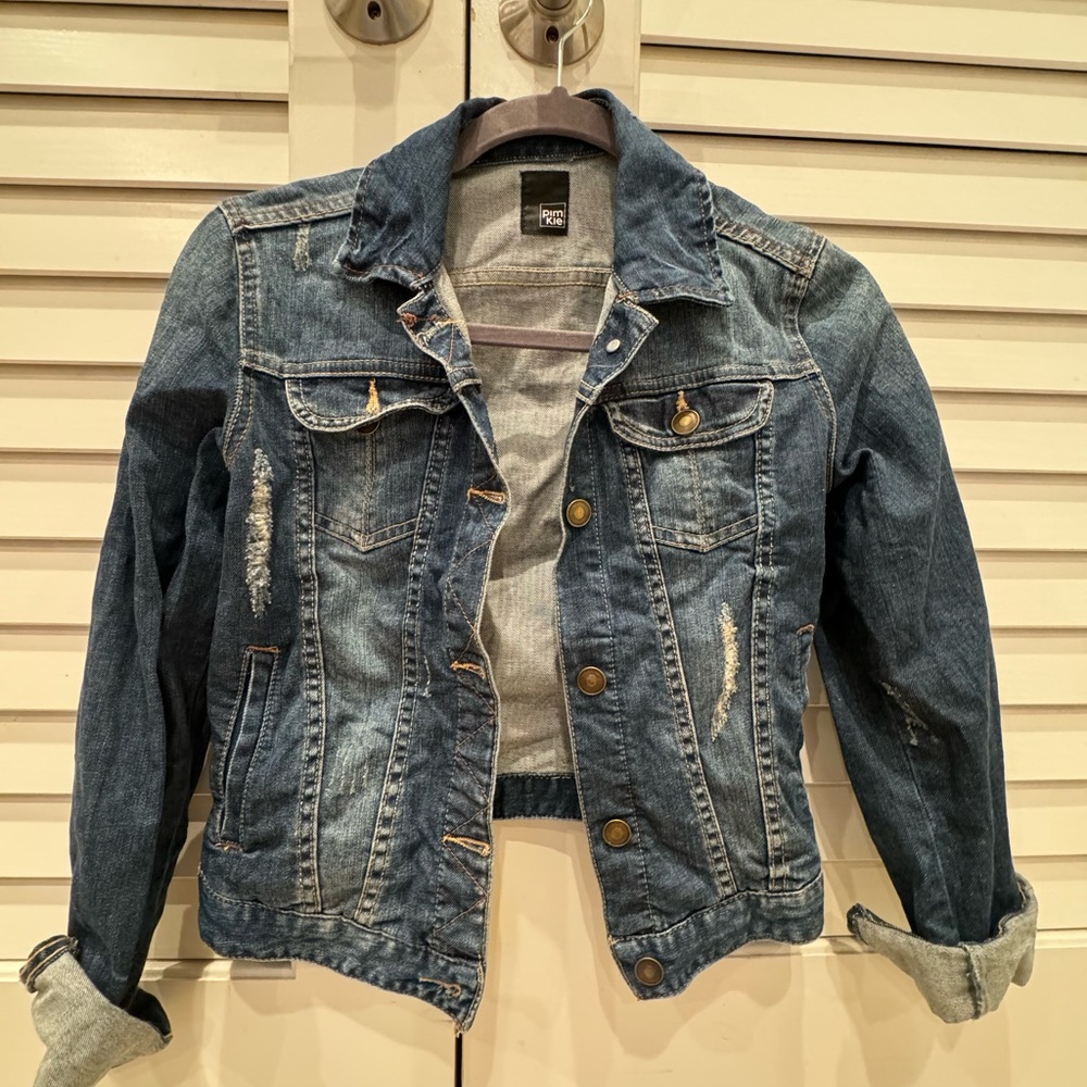 Jeans jacket size S short